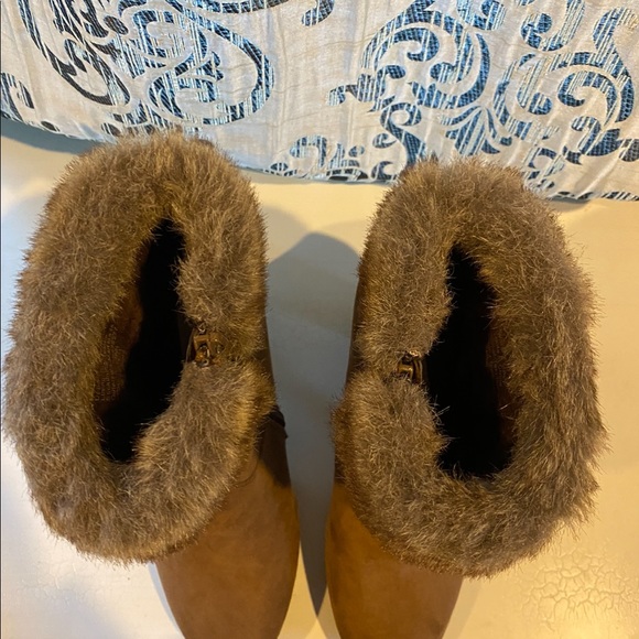 Dana Buchman boots. - Picture 5 of 8